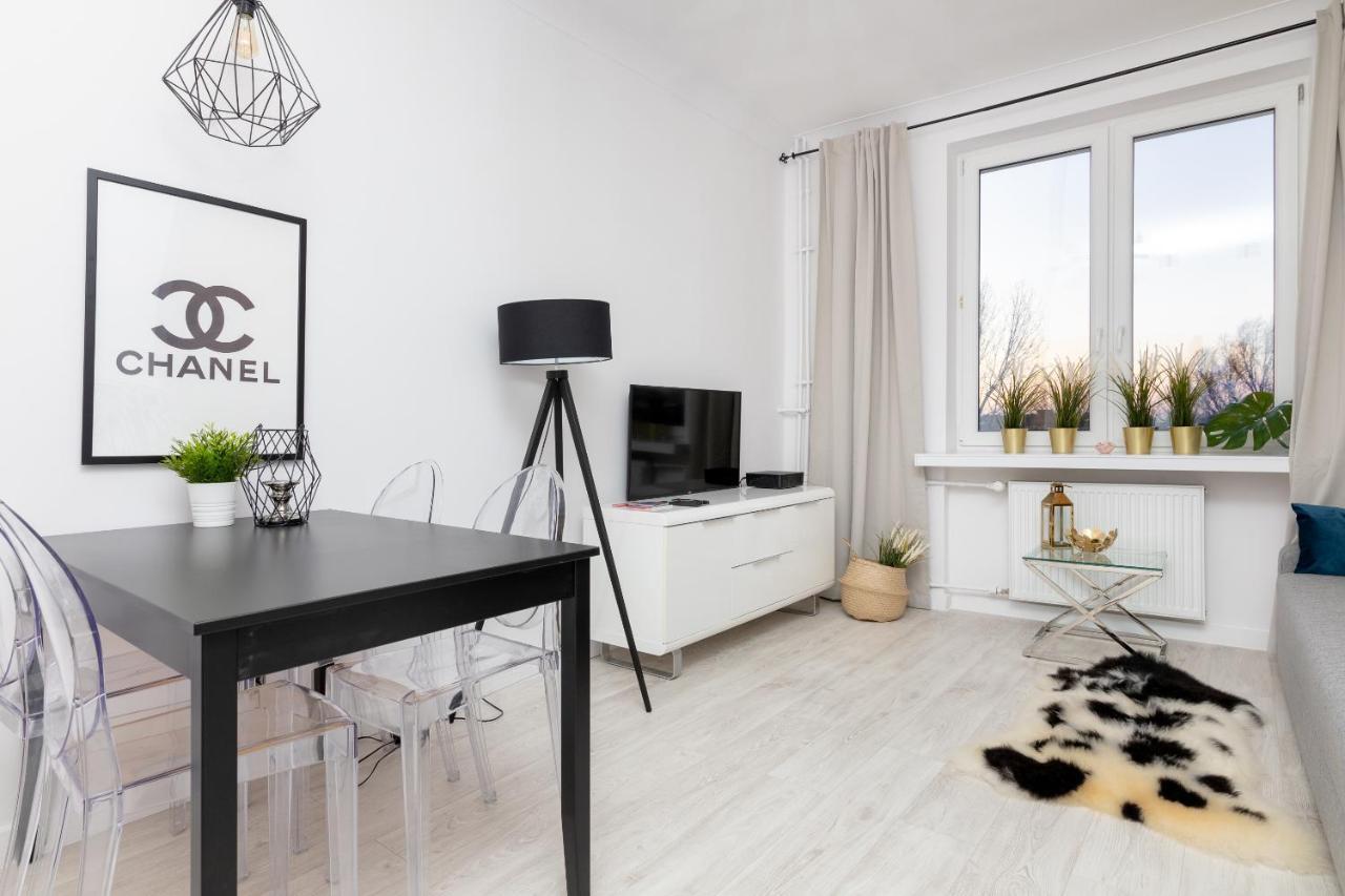 ורשה Stara Ochota Vogue Apartment מראה חיצוני תמונה