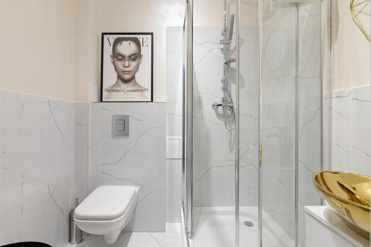 ורשה Stara Ochota Vogue Apartment מראה חיצוני תמונה