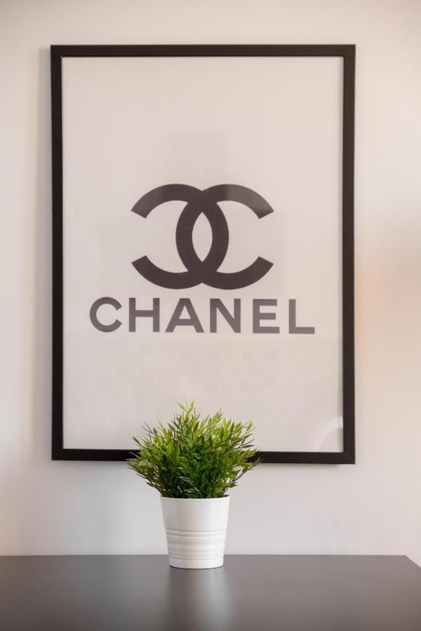 ורשה Stara Ochota Vogue Apartment מראה חיצוני תמונה